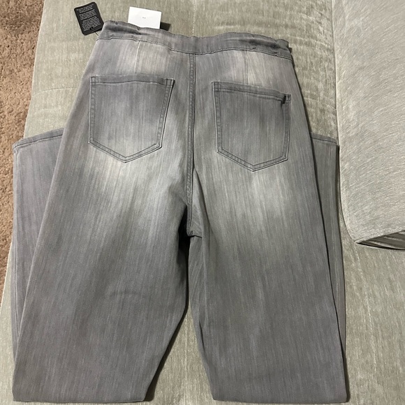 In The Nigh High Rise Skinny Jeans - Picture 5 of 5